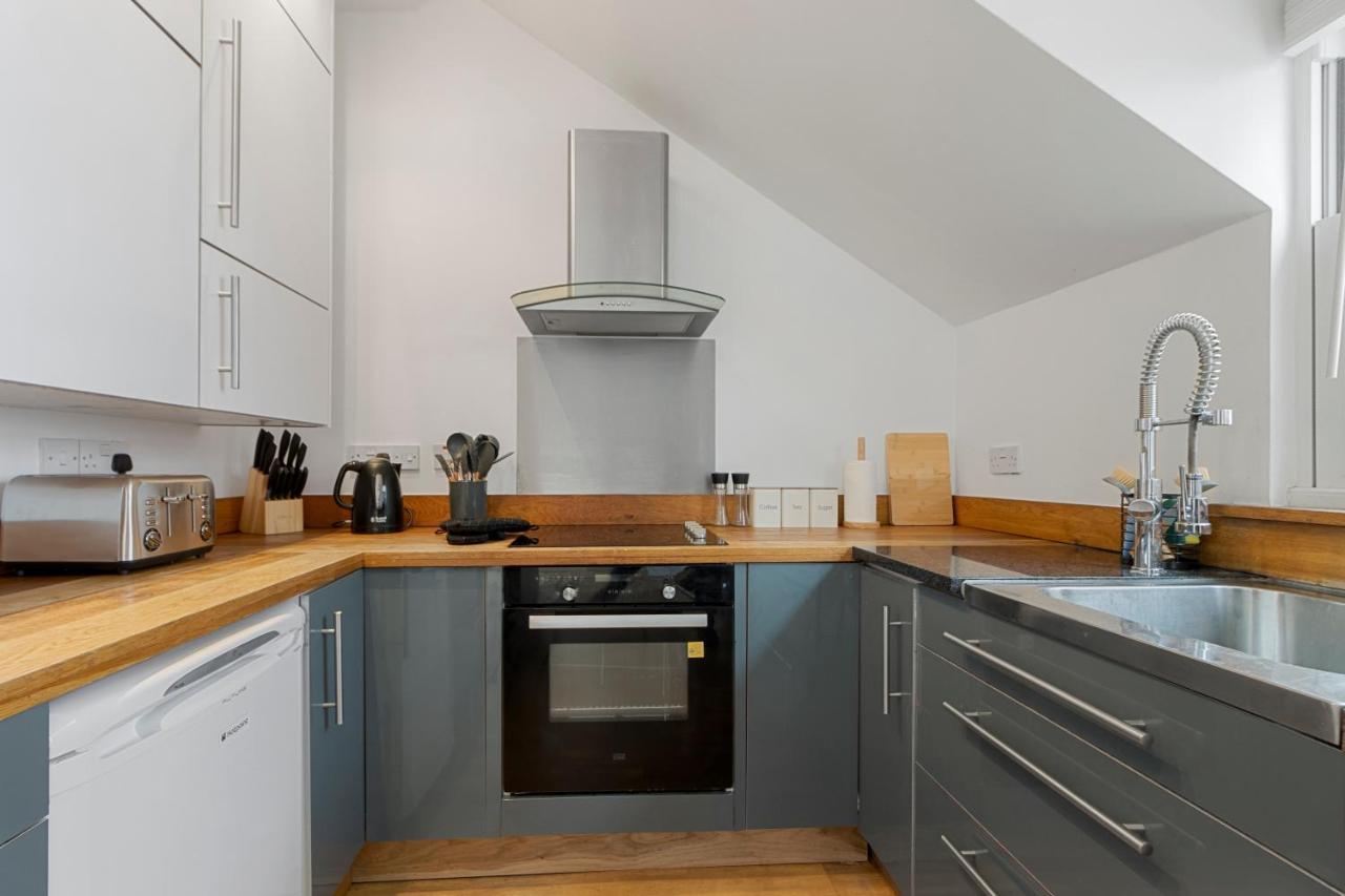 Stunning Sea View Whole Home In Torbay Close To Beach Torquay Exterior foto